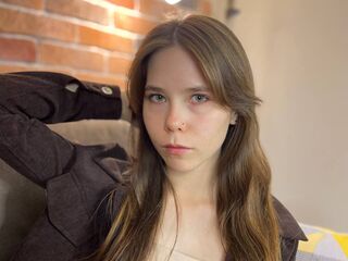 EmiliDen's Club live sex Profile Image
